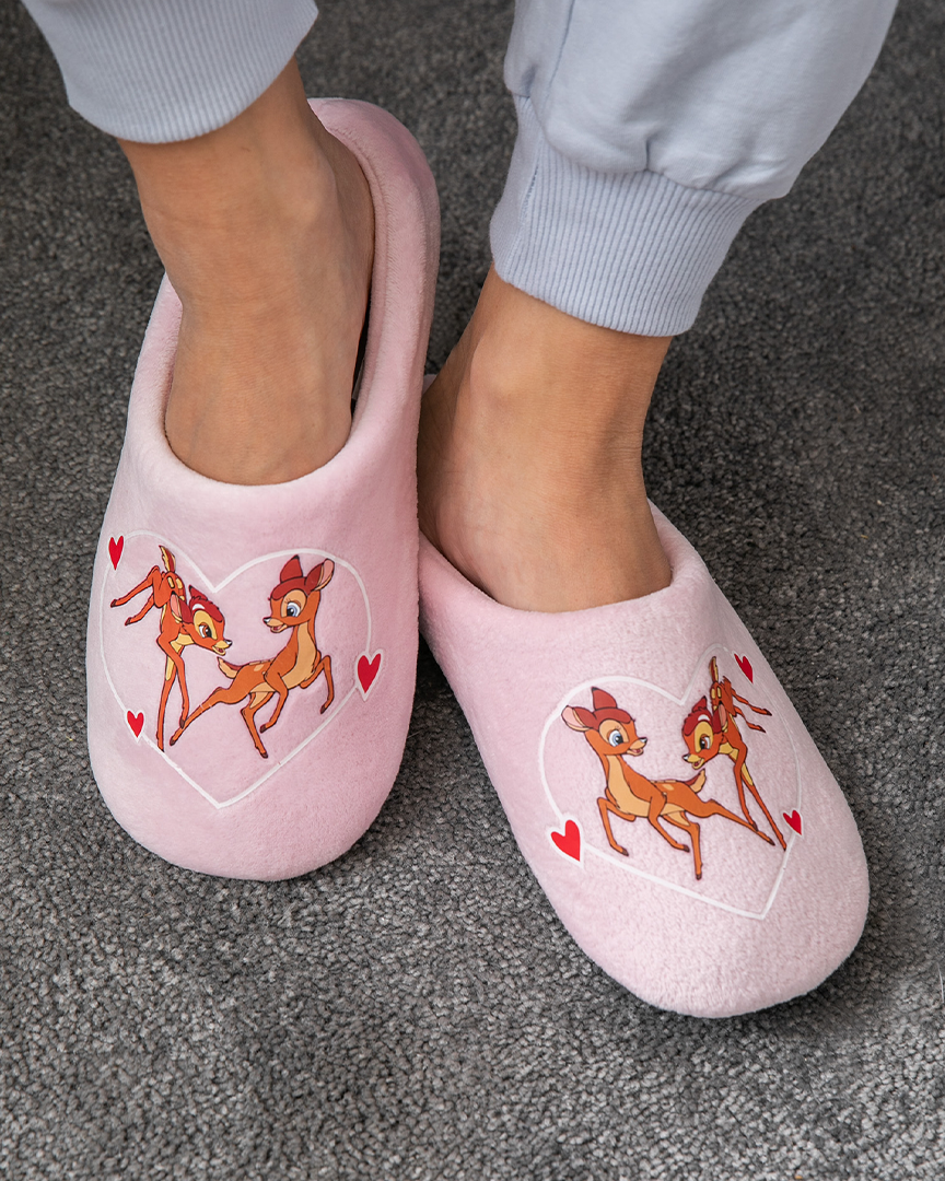 بانتوفلي شخصية بمبي بناتي وحريمي