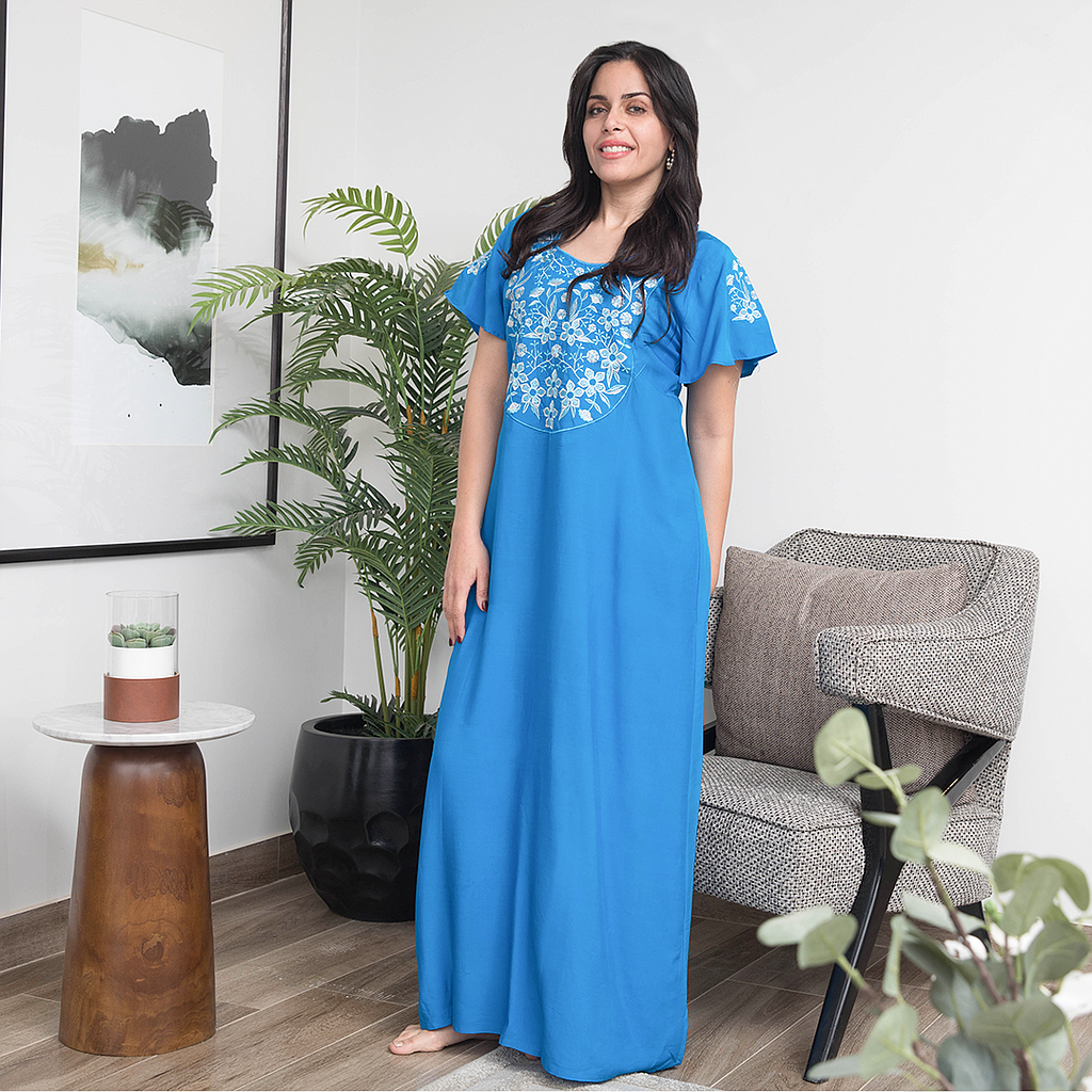 Viscose shirt, 3 half sleeves, plain embroidered with roses