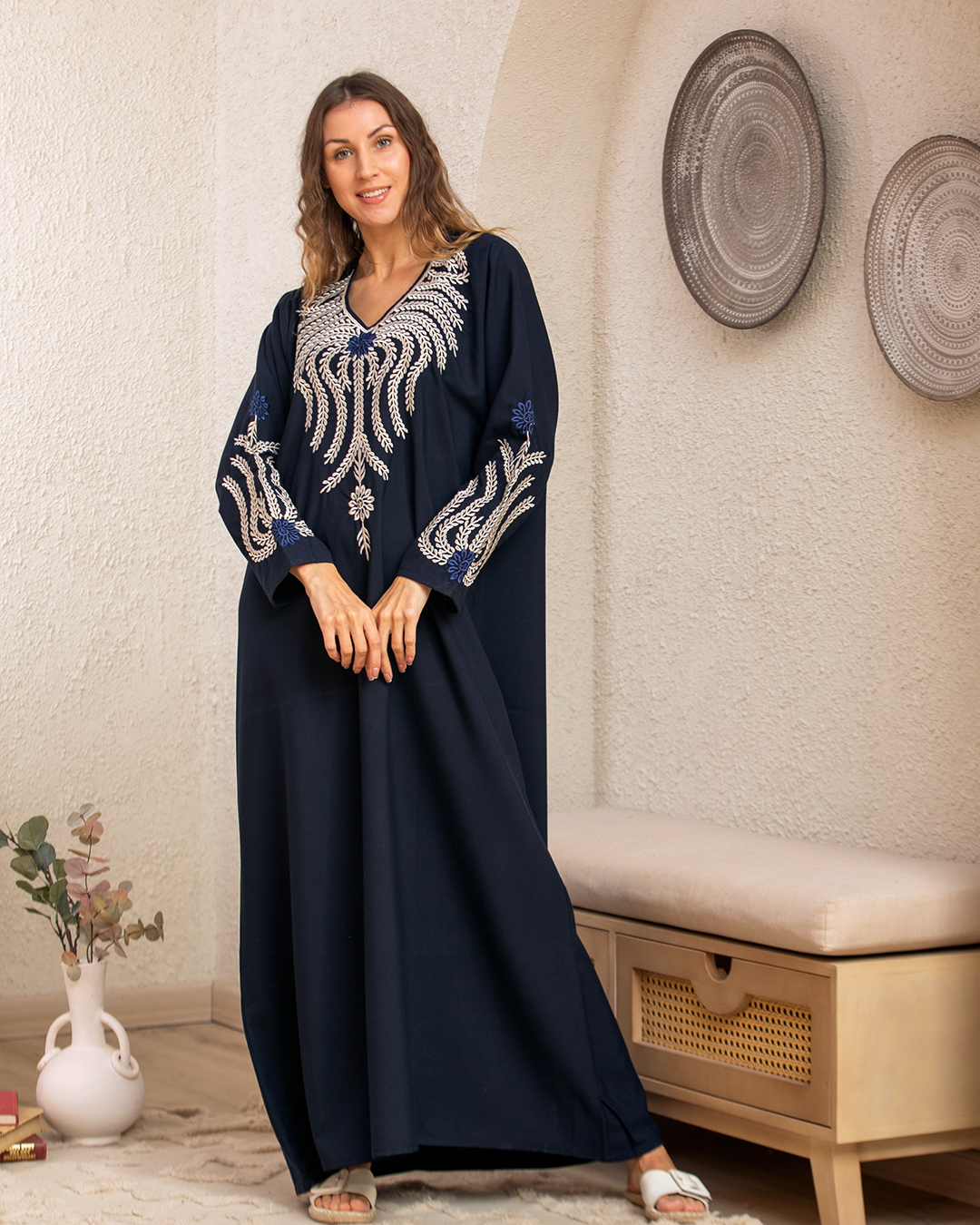 قميص كتان ساده مطرز 3