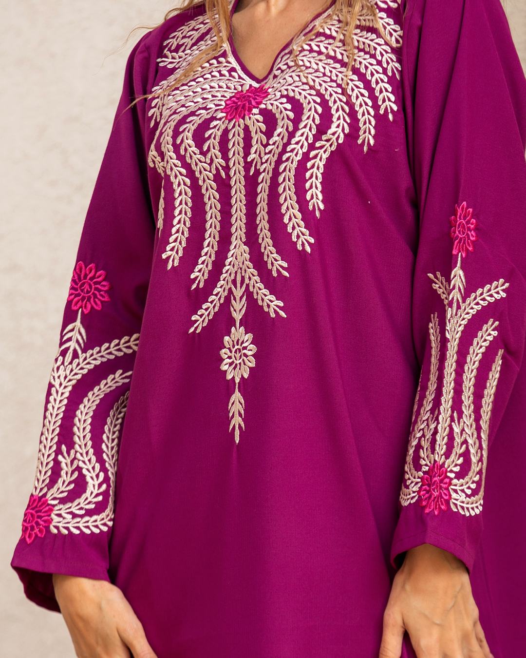 قميص كتان ساده مطرز 3