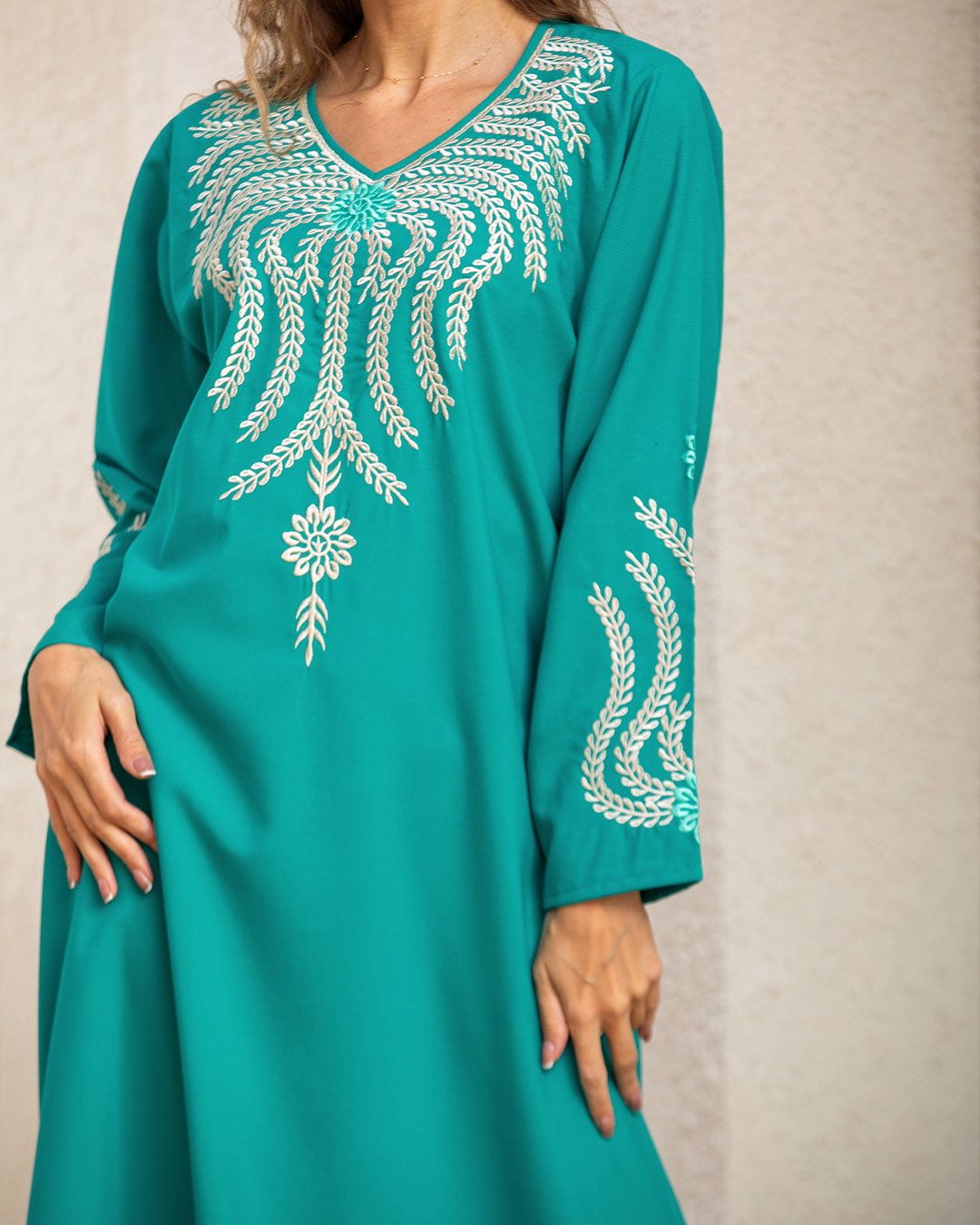 قميص كتان ساده مطرز 3