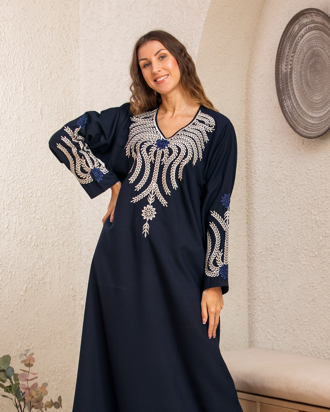 قميص كتان ساده مطرز 3