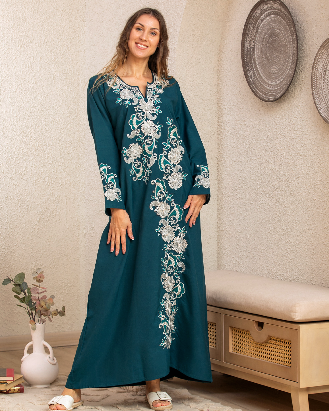 قميص كتان ساده مطرز 4