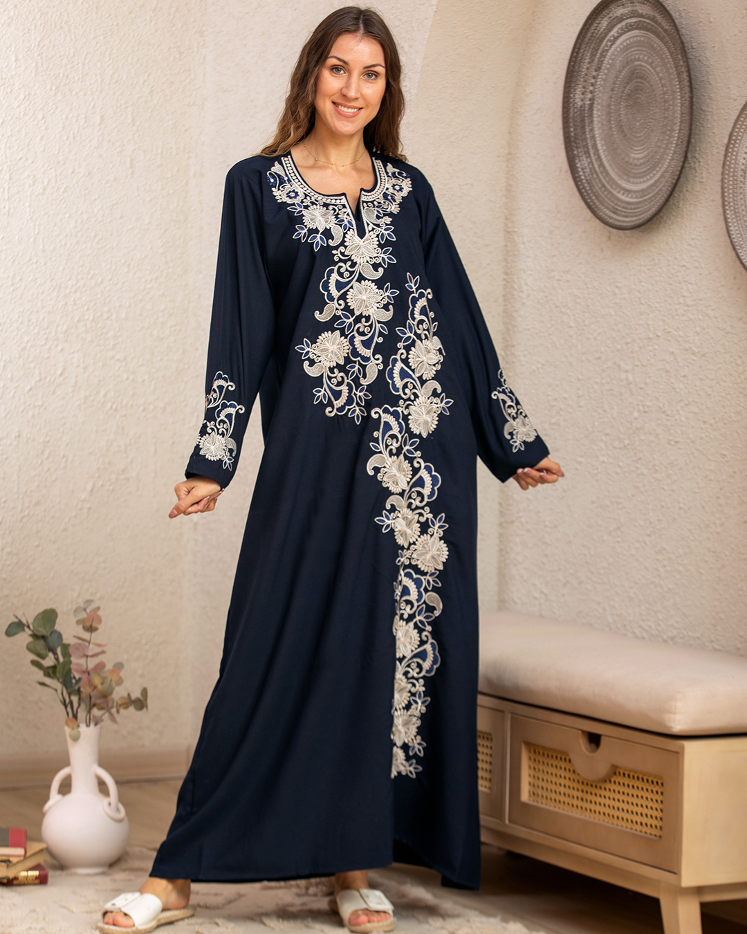 قميص كتان ساده مطرز 4