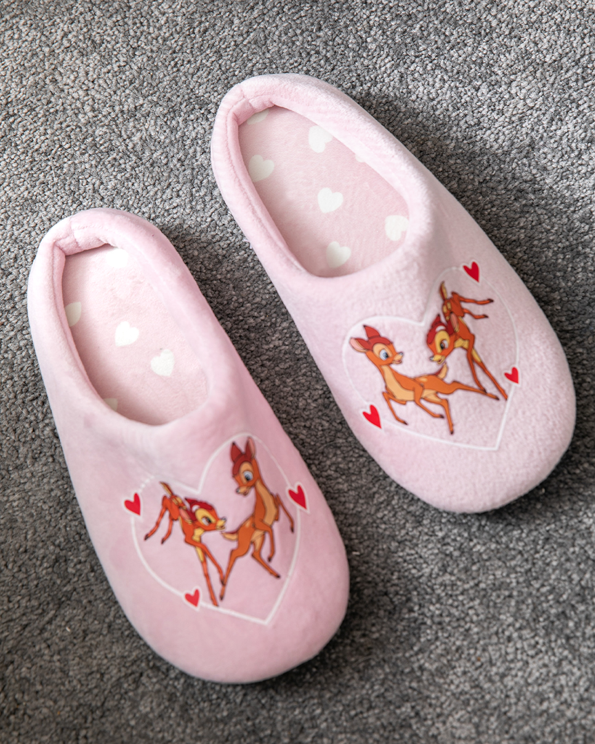 بانتوفلي شخصية بمبي بناتي وحريمي