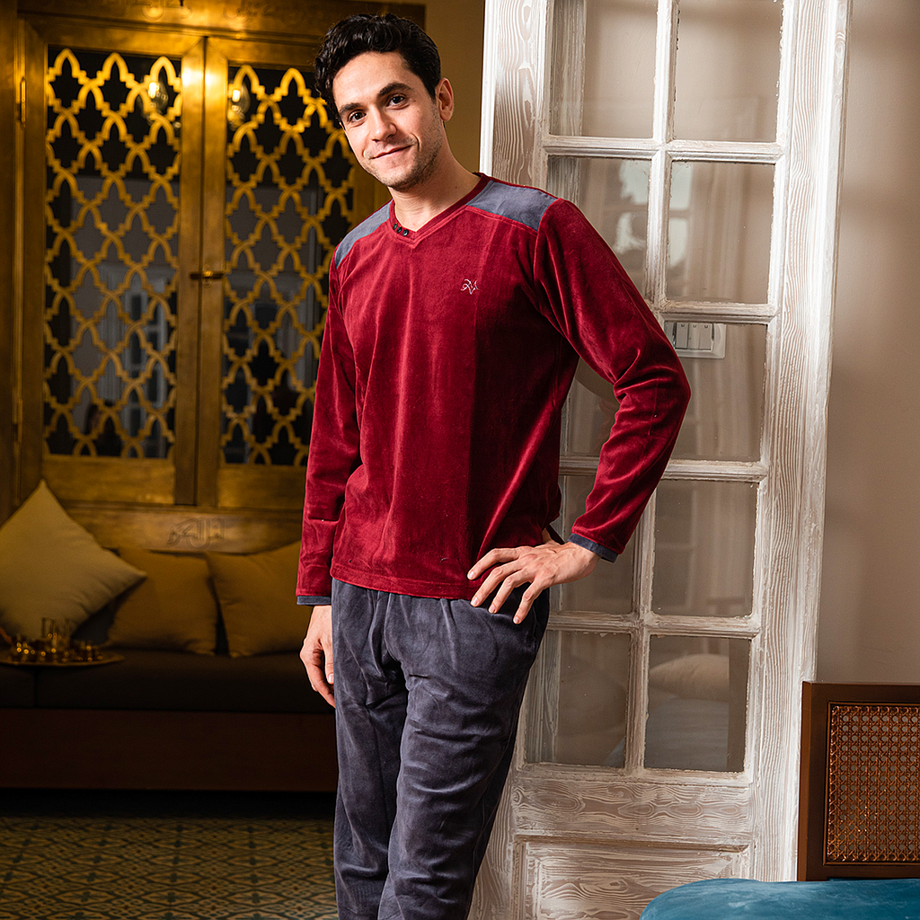 V pajamas for men, velvet, plain