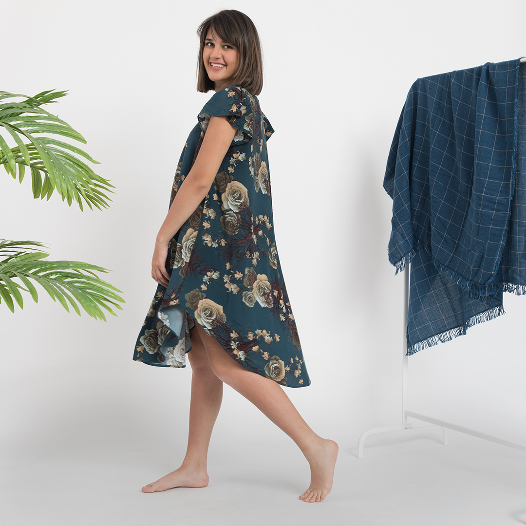 قميص جابونيز فسكوز ورود كبيره