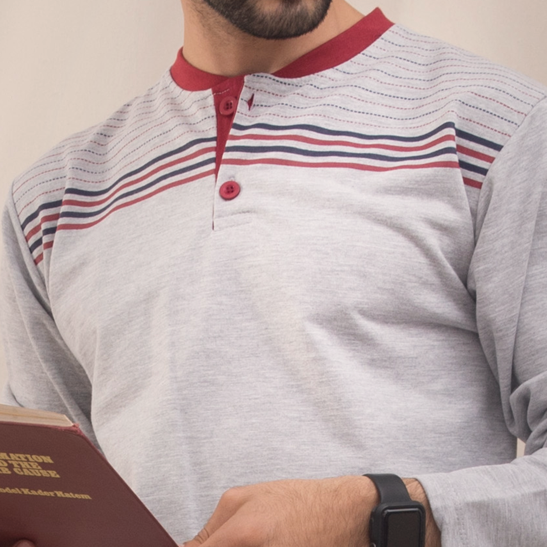 Men's pajamas with striped buttons on the chest