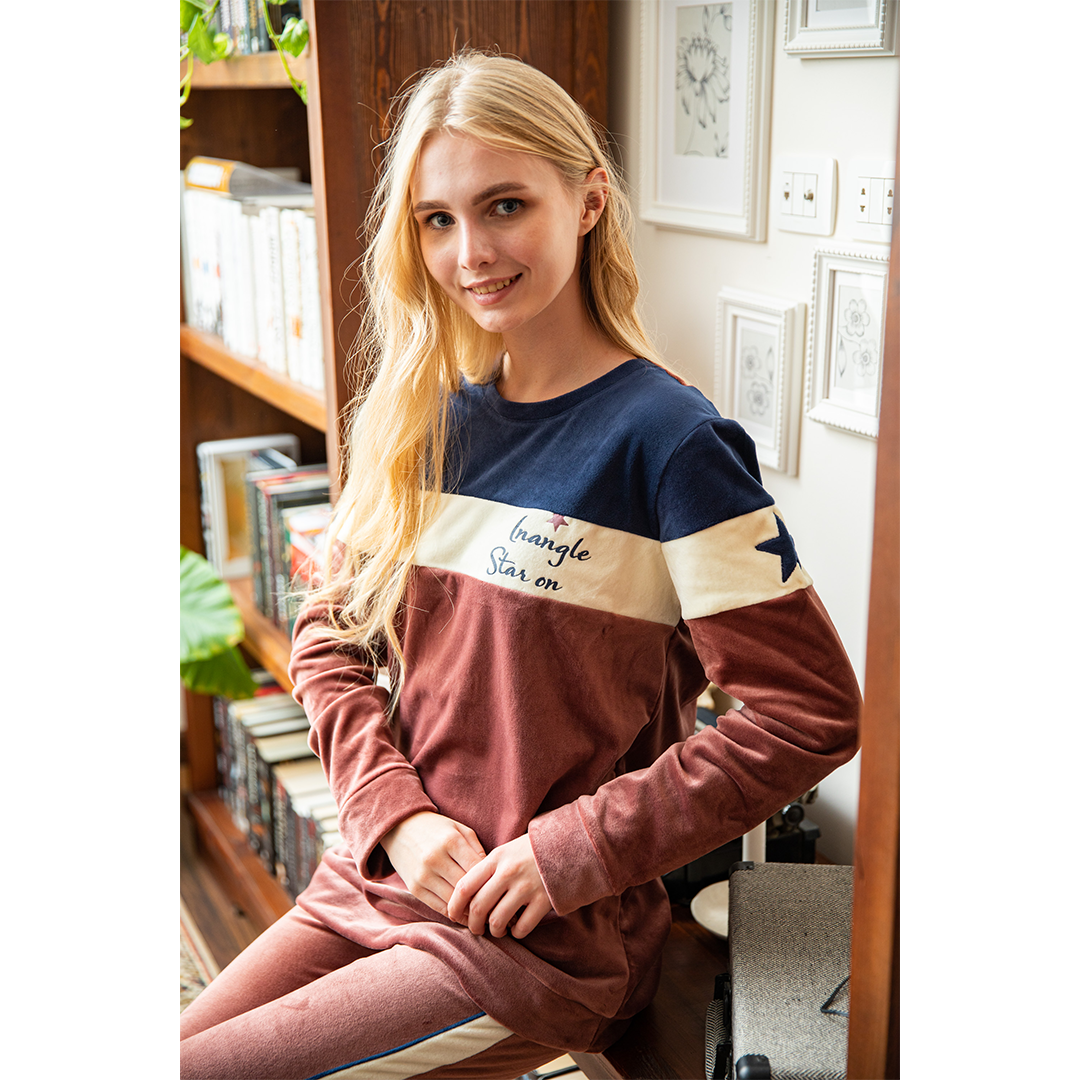 LNANG STAY ON Women's Pajamas