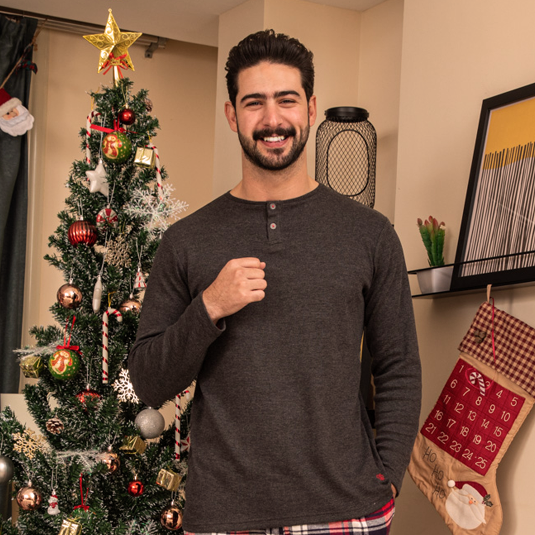 Cashmere pajamas with checkered trousers