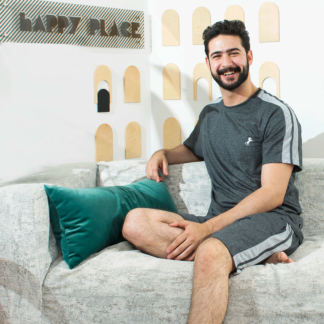 Men's pajamas, round shorts, embroidered with a horse 