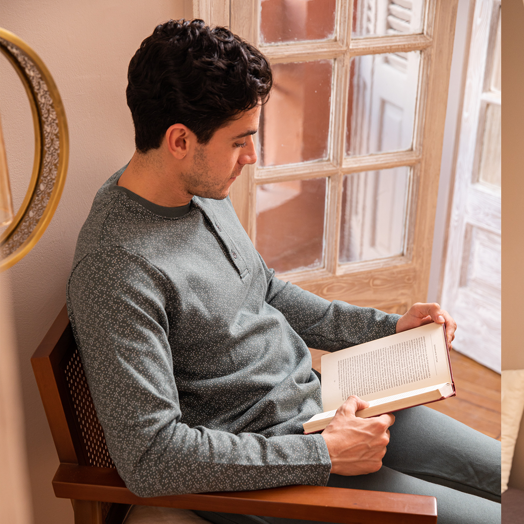 Dotted print men's pajamas