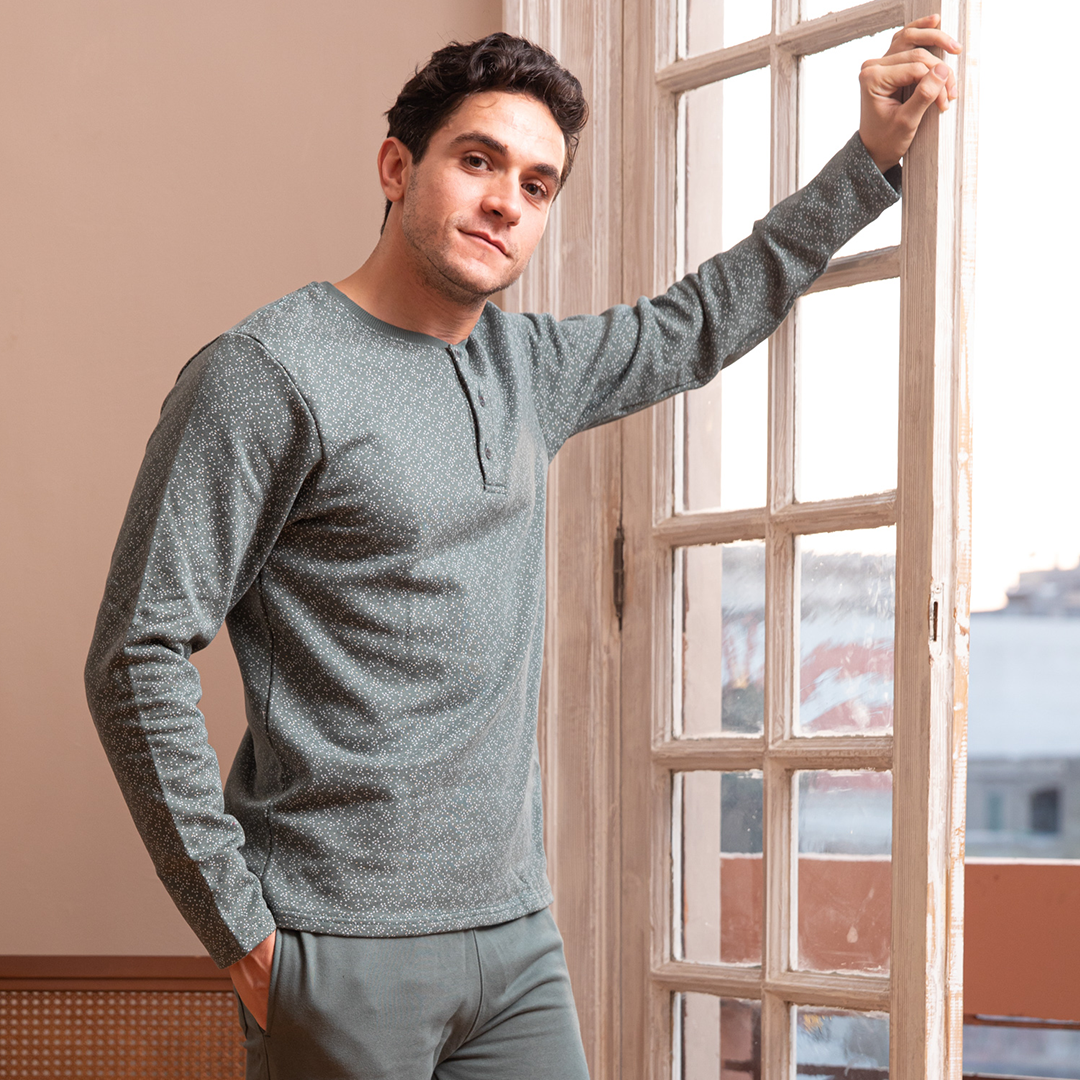 Dotted print men's pajamas