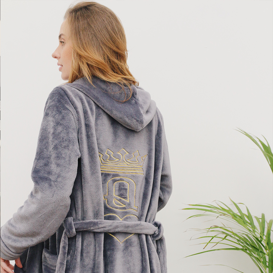 Q روب حريمي بولار