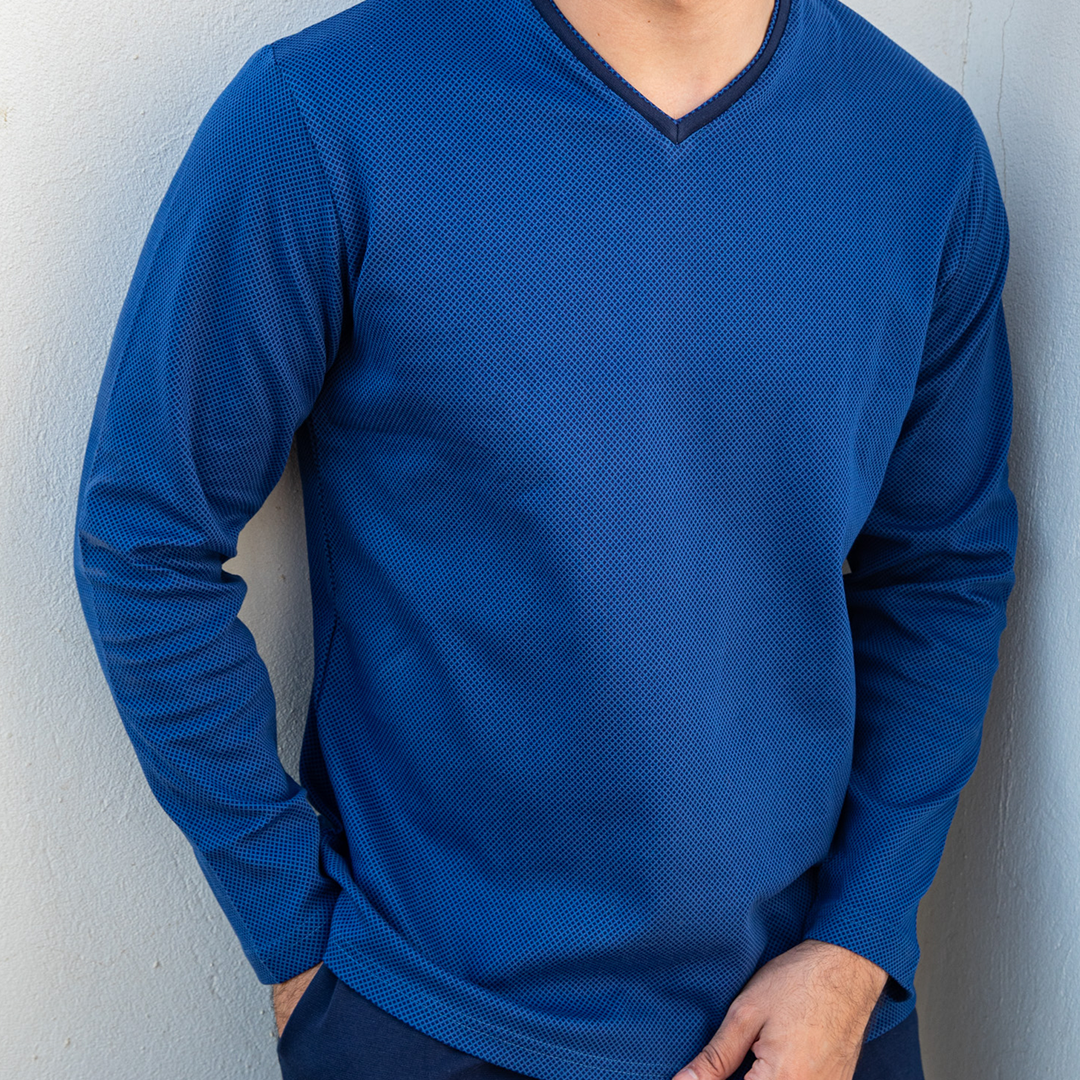 Men's pajamas with a small square print 