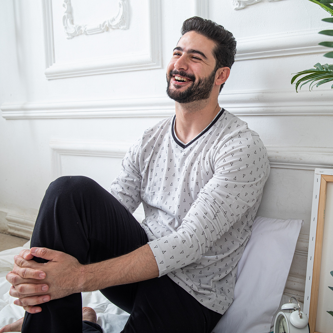 Triangle pajamas with sleeves for men