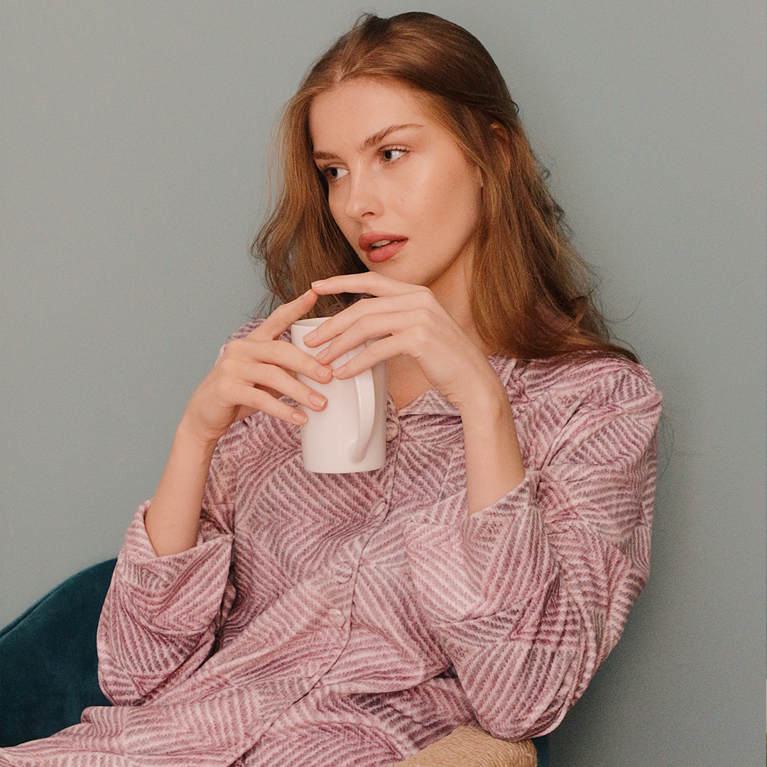 بيجاما كلاسيك قطيفه مقلمه