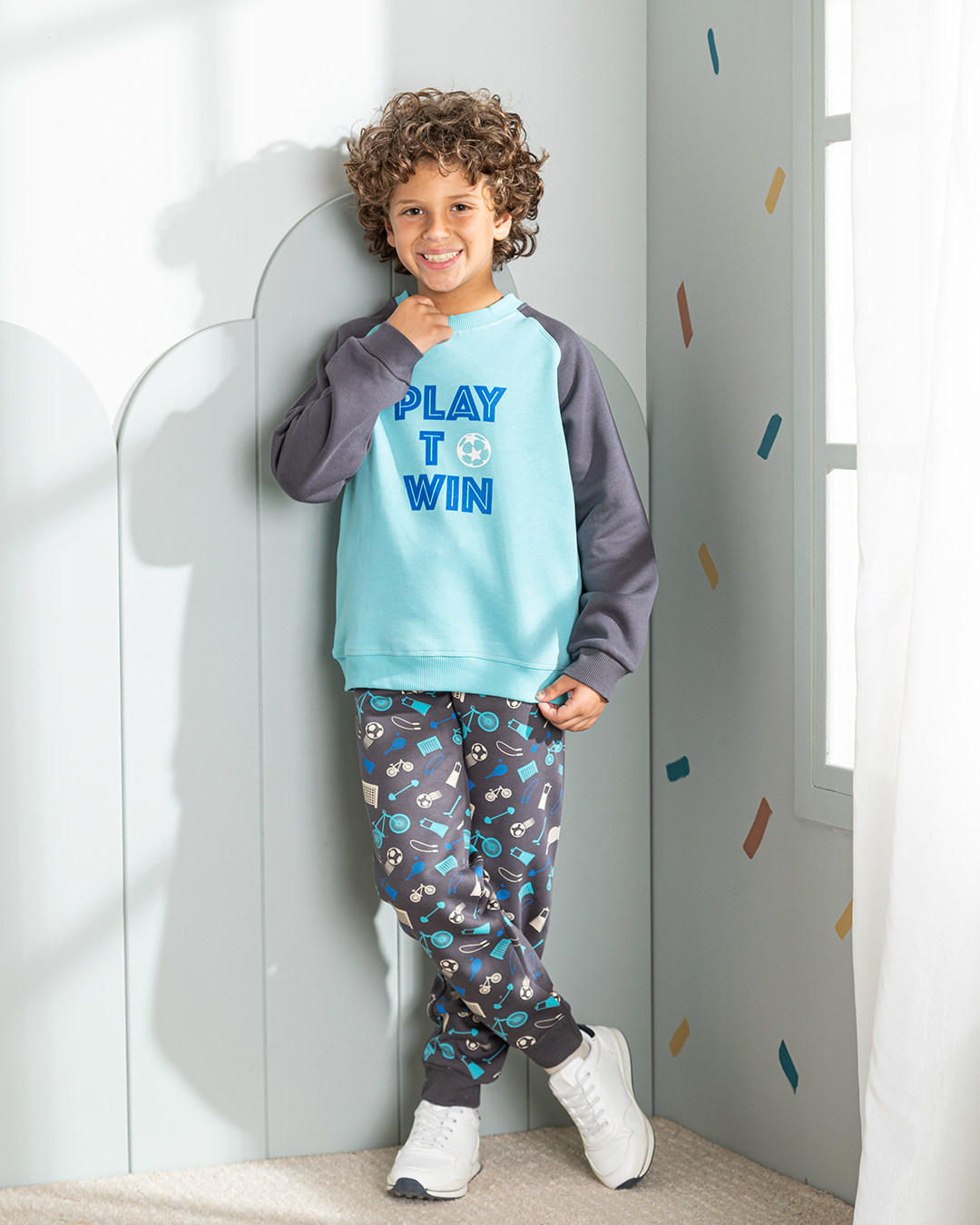 Sporty طقم اولادي مطبوع