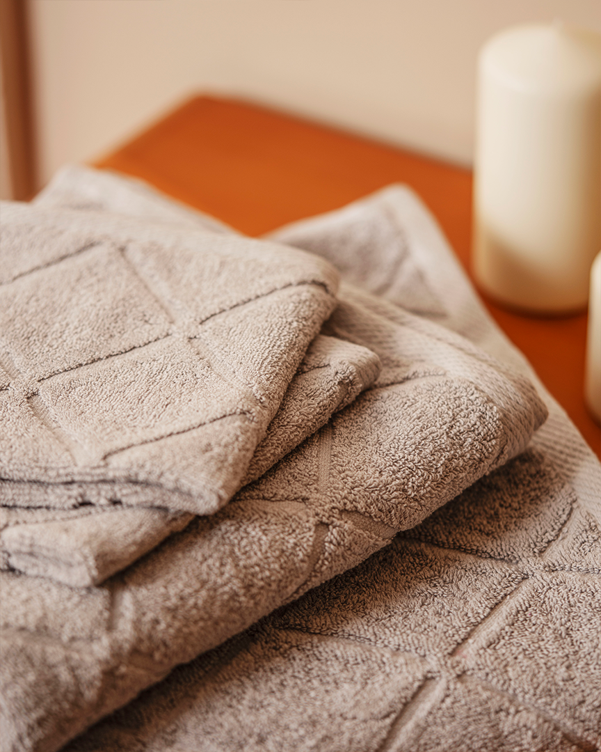 Set of 4 towels (30*²30 50*100 70*140)