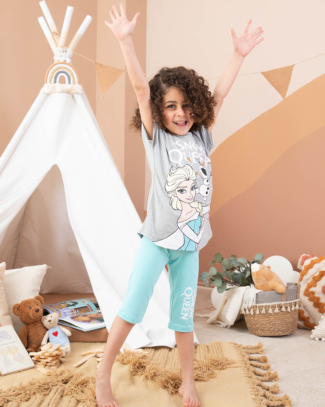 Girls Frozen SNOW QUEEN* pajamas