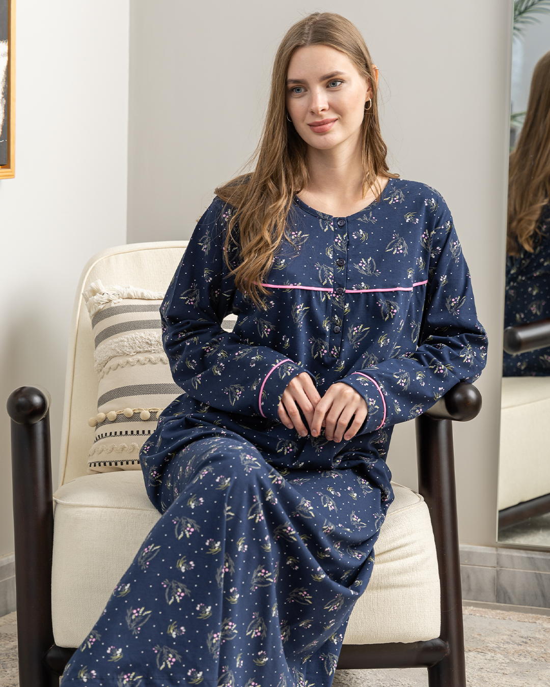 قميص حريمي بكم سفره روتارى الفروع