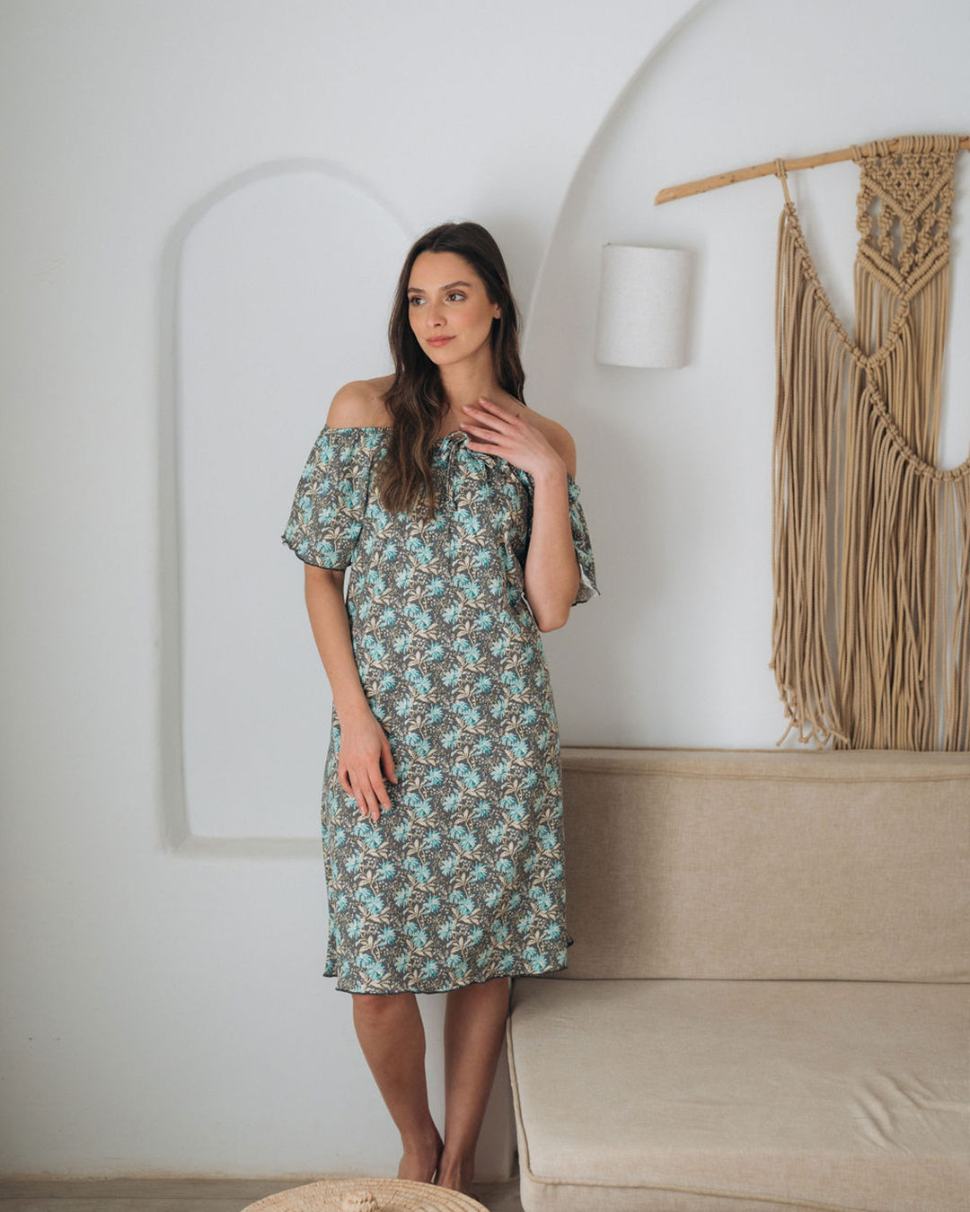 Women's shirt with half sleeves, short sleeves, flowers