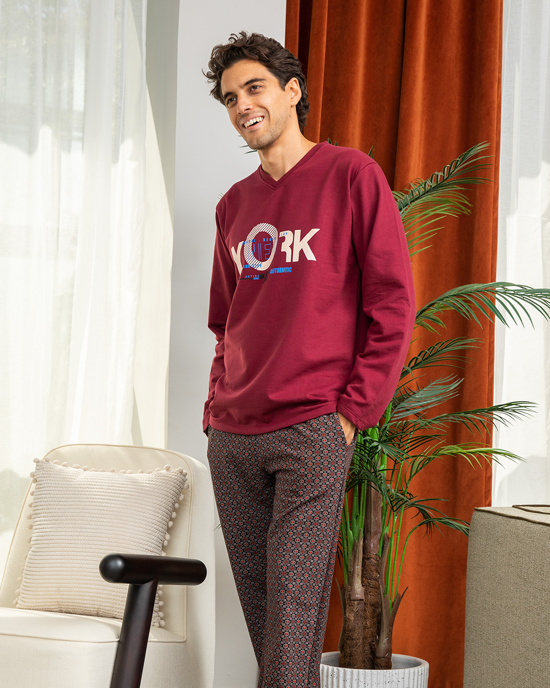 York ميلتون  V بيجاما رجالي