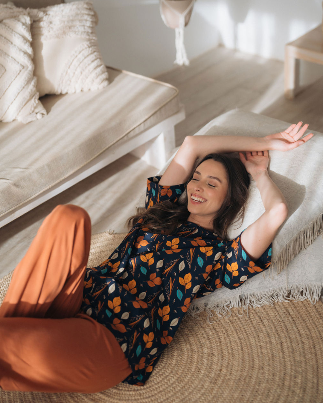 Women's pajamas, half sleeves, polo pants, leaves