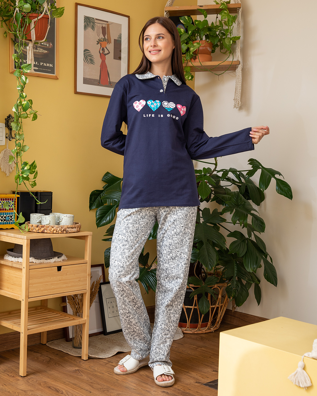 Life is goodبيجامه حريمي ميلتون بولو الورده