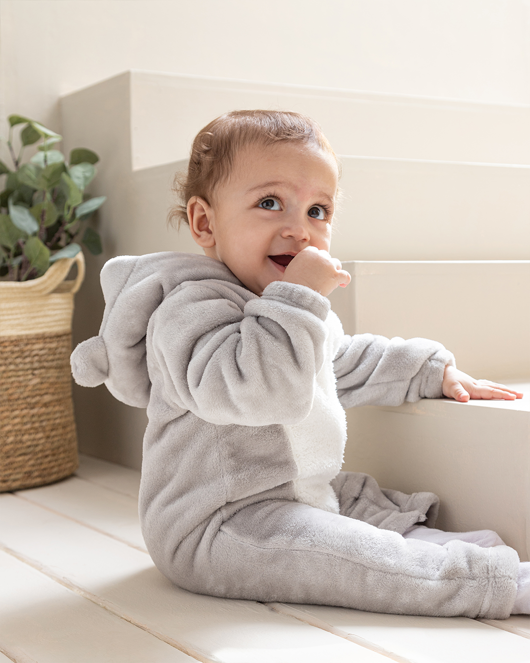  boys' polar bear bodysuit