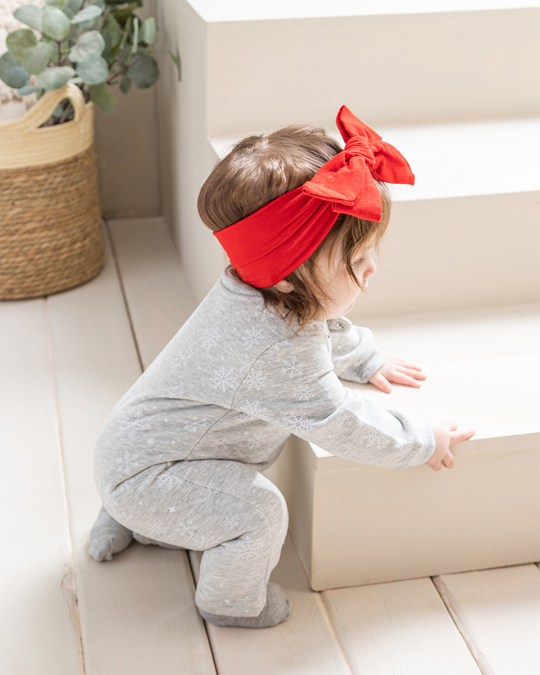 snowflakes girls milton printed bodysuit