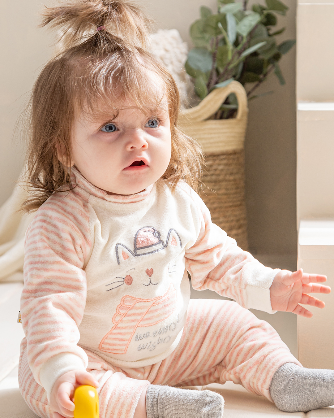 Warmest Wishes بيجامة بيبي بناتي قطة قطيفة سترايب