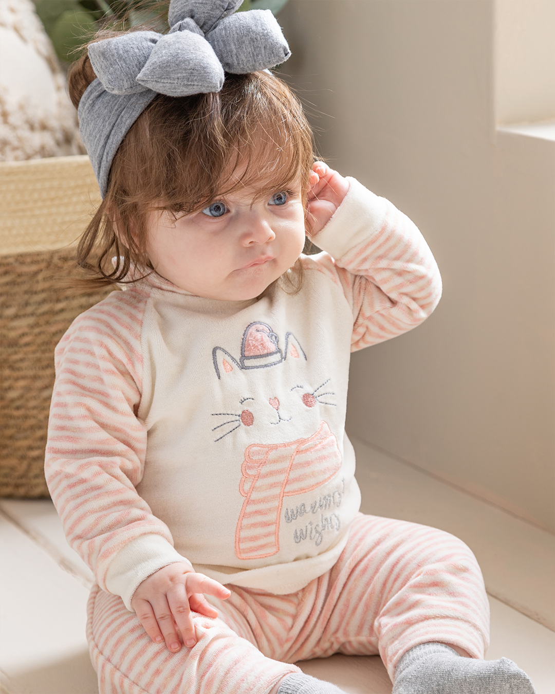 Warmest Wishes بيجامة بيبي بناتي قطة قطيفة سترايب