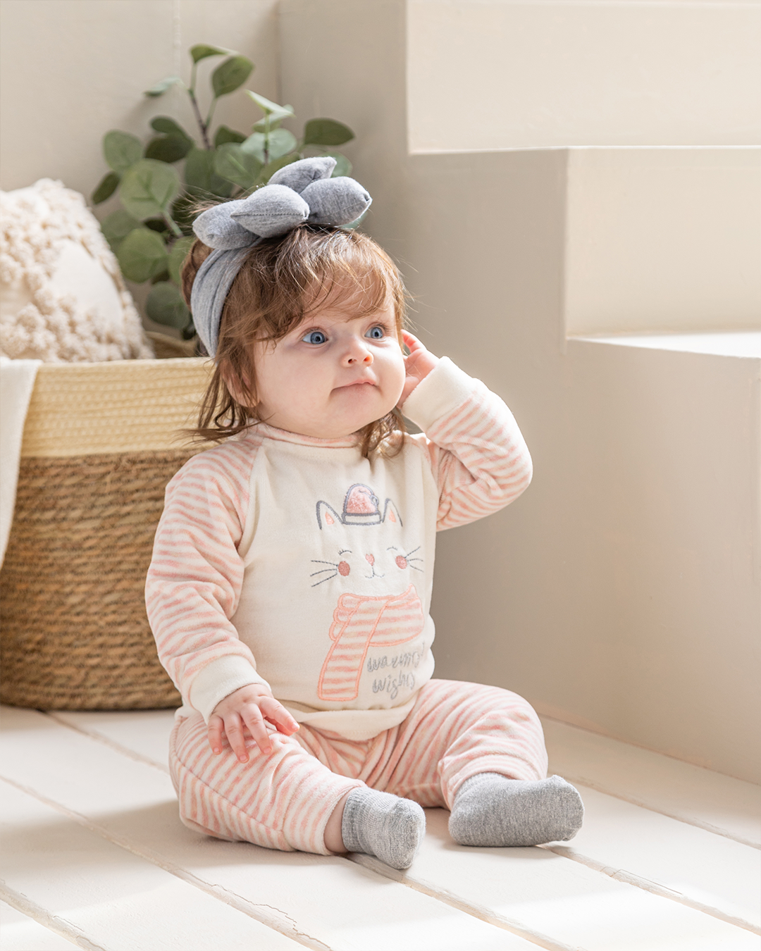 Warmest Wishes بيجامة بيبي بناتي قطة قطيفة سترايب