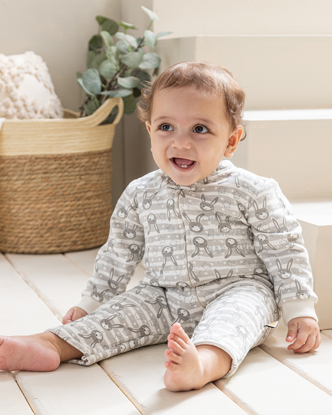 Little Bunny's nap time سالوبيت أولادي