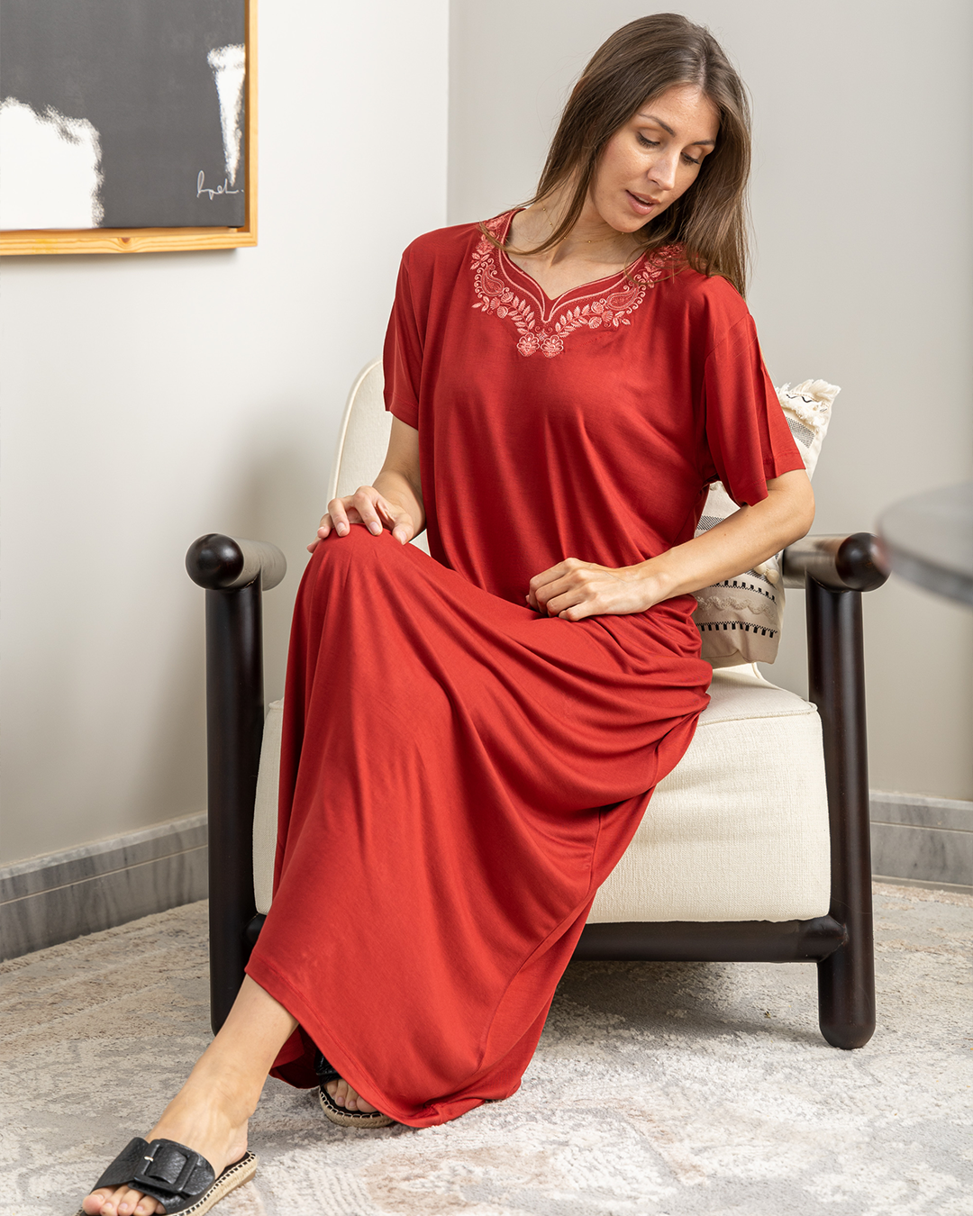 قميص حريمي نص كم تطرز الورده الطويله