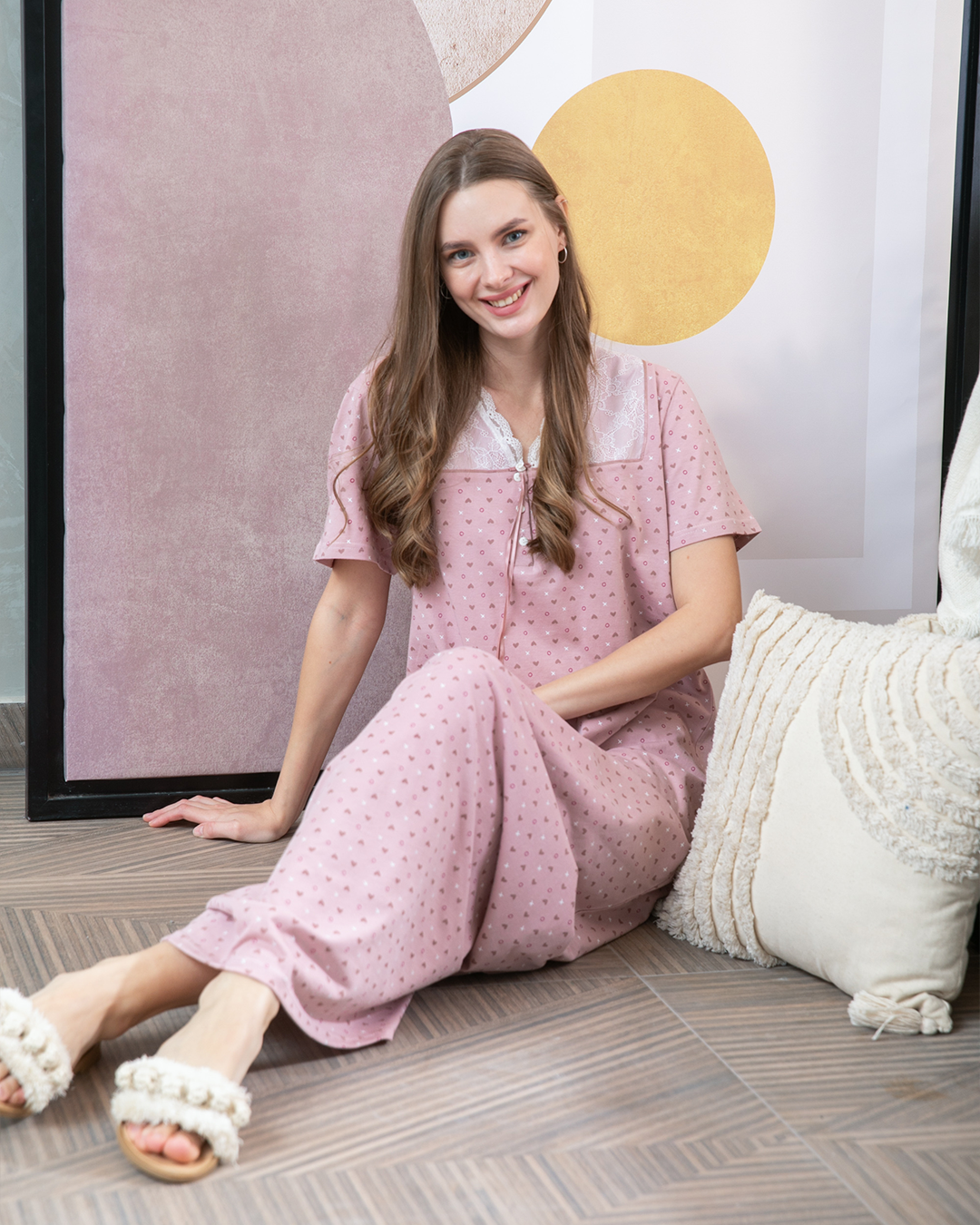 قميص حريمي نص كم مطبوع قلوب