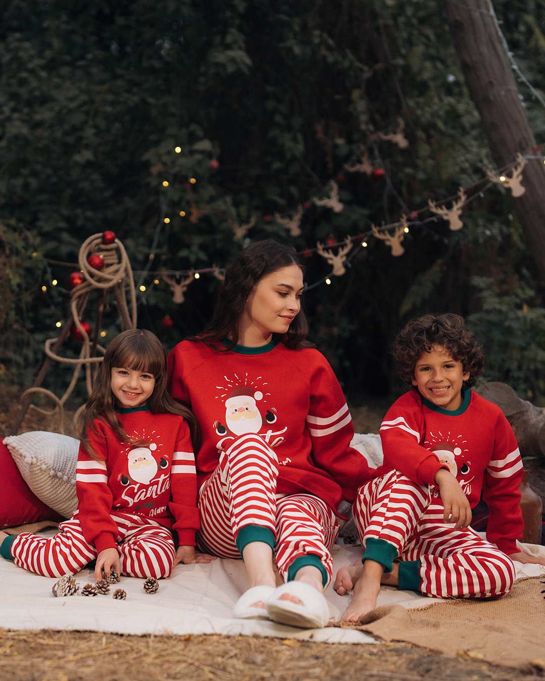 Santa is my holiday alarm بيجامة أطفالي كريسماس