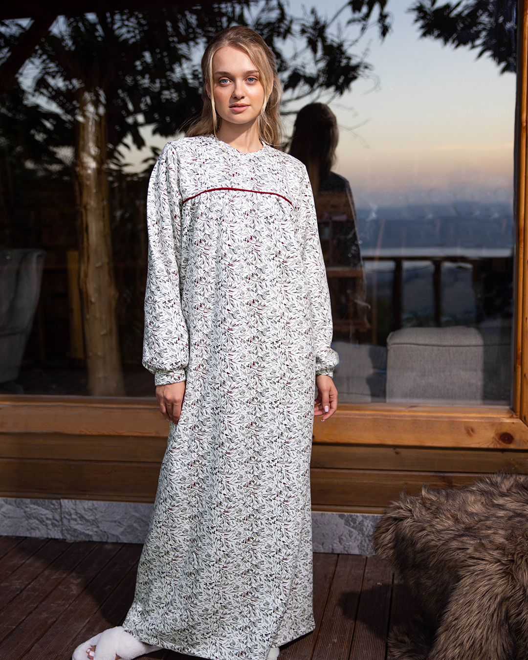 جلابية حريمي مطبوعة ورق شجر