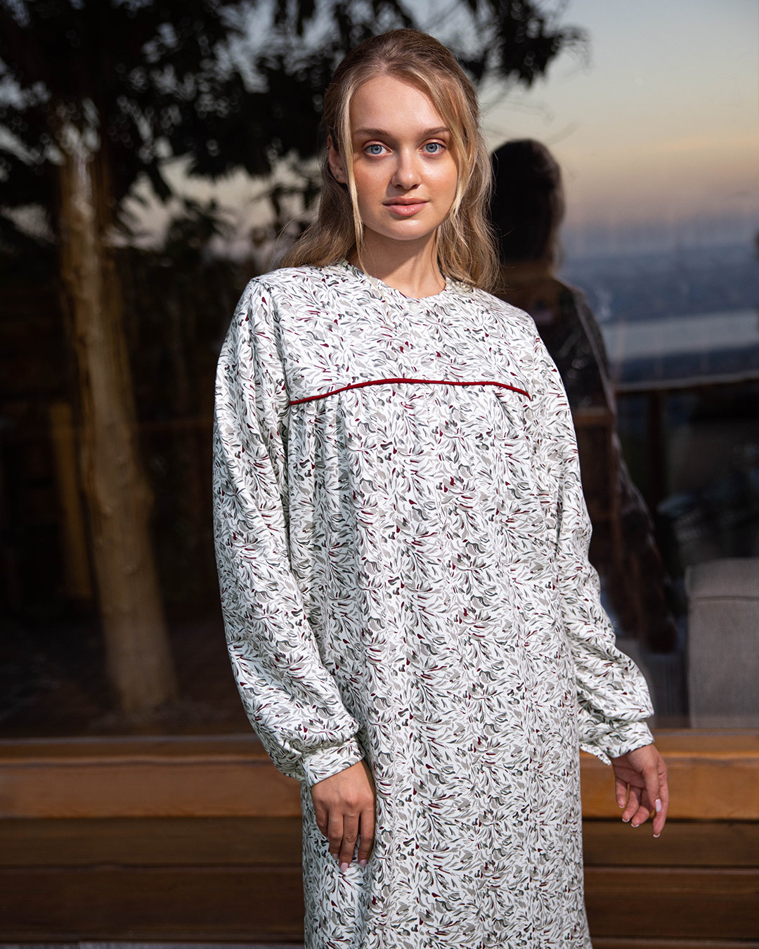 جلابية حريمي مطبوعة ورق شجر