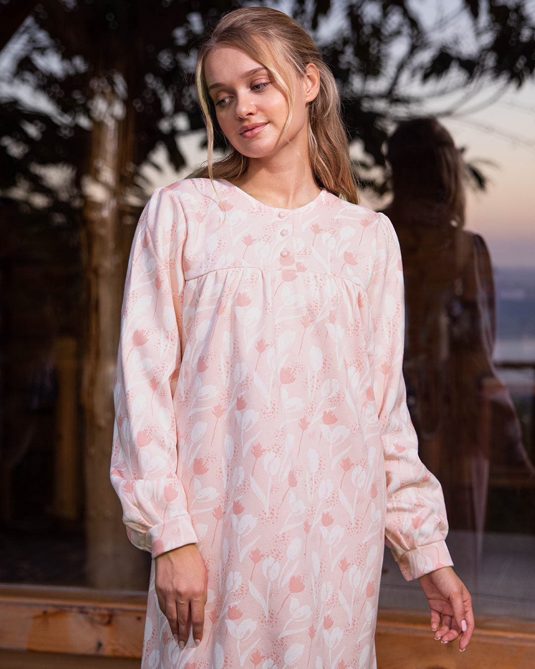 Women's Milton galabia with floral buttons