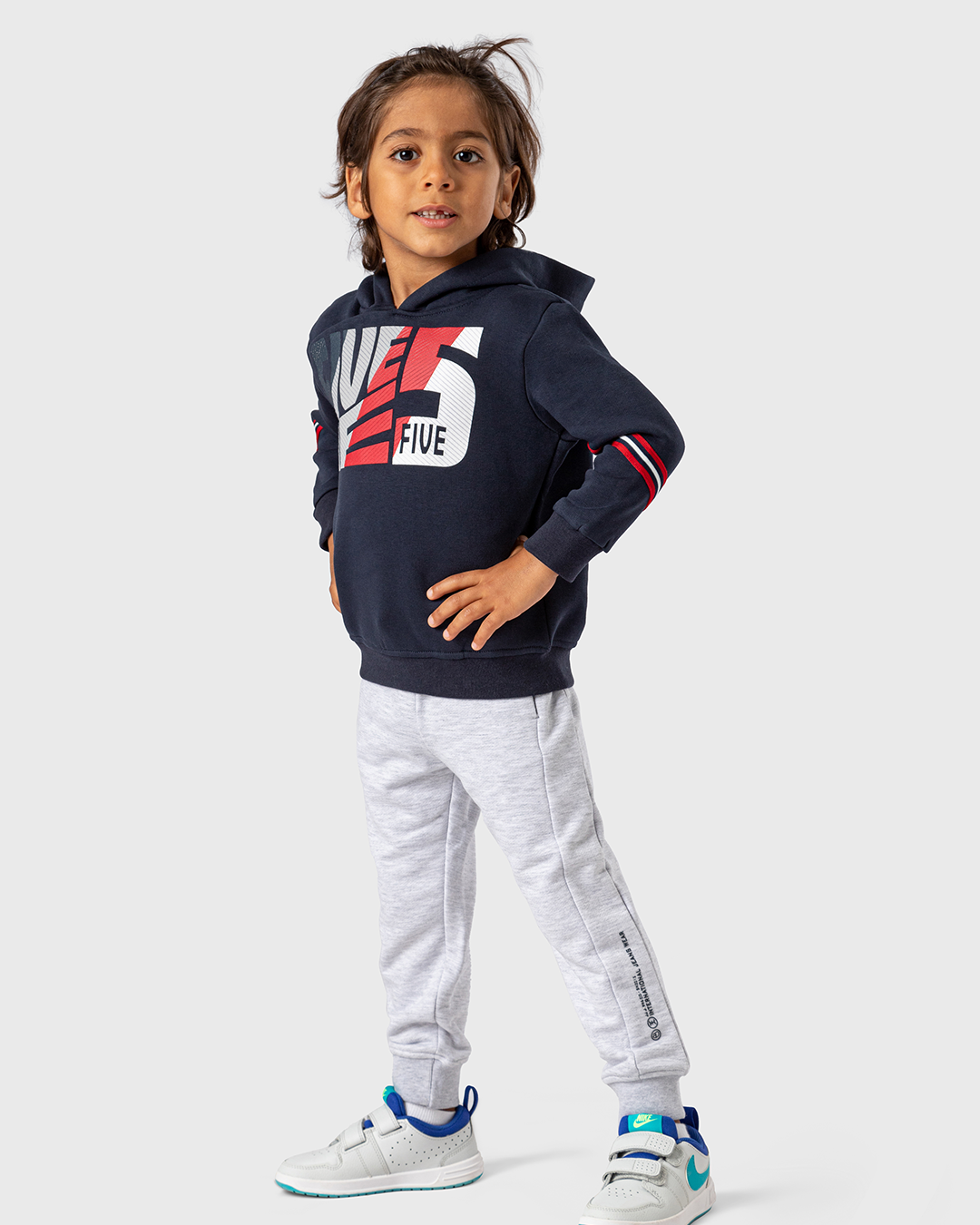 give me 5 pajamas for my children