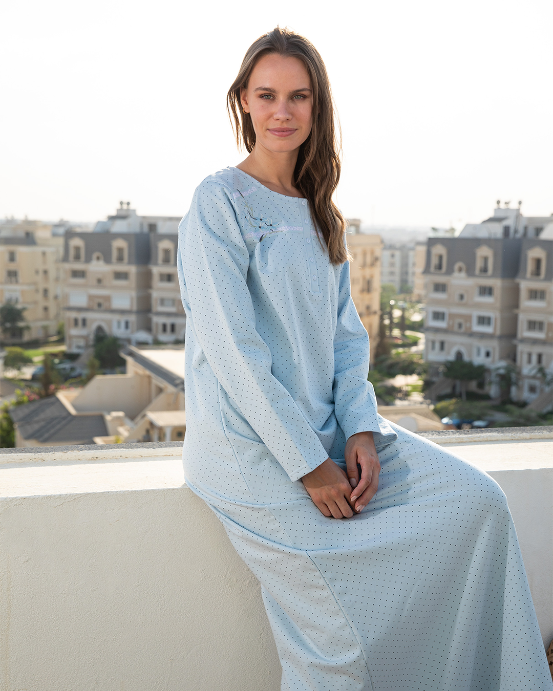 word قميص حريمي كم مطرز