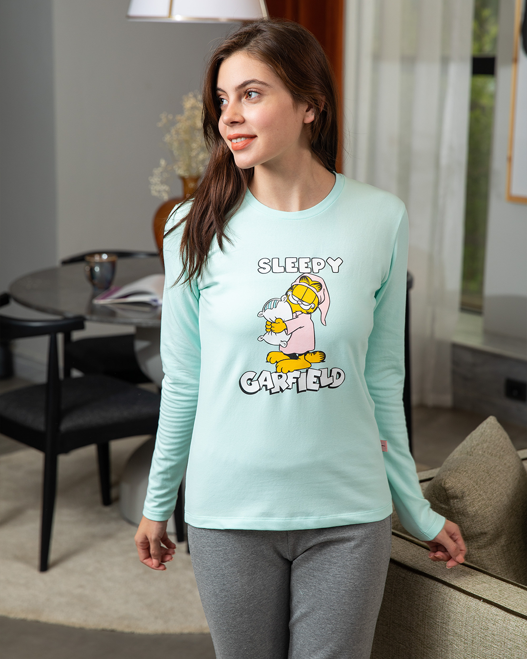 Sleepy Garfield بيجامة حريمي