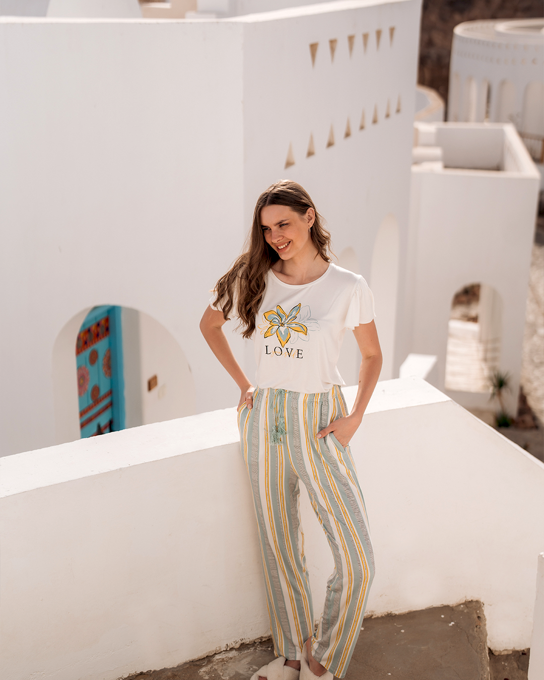 Love women's pajamas with printed viscose pants