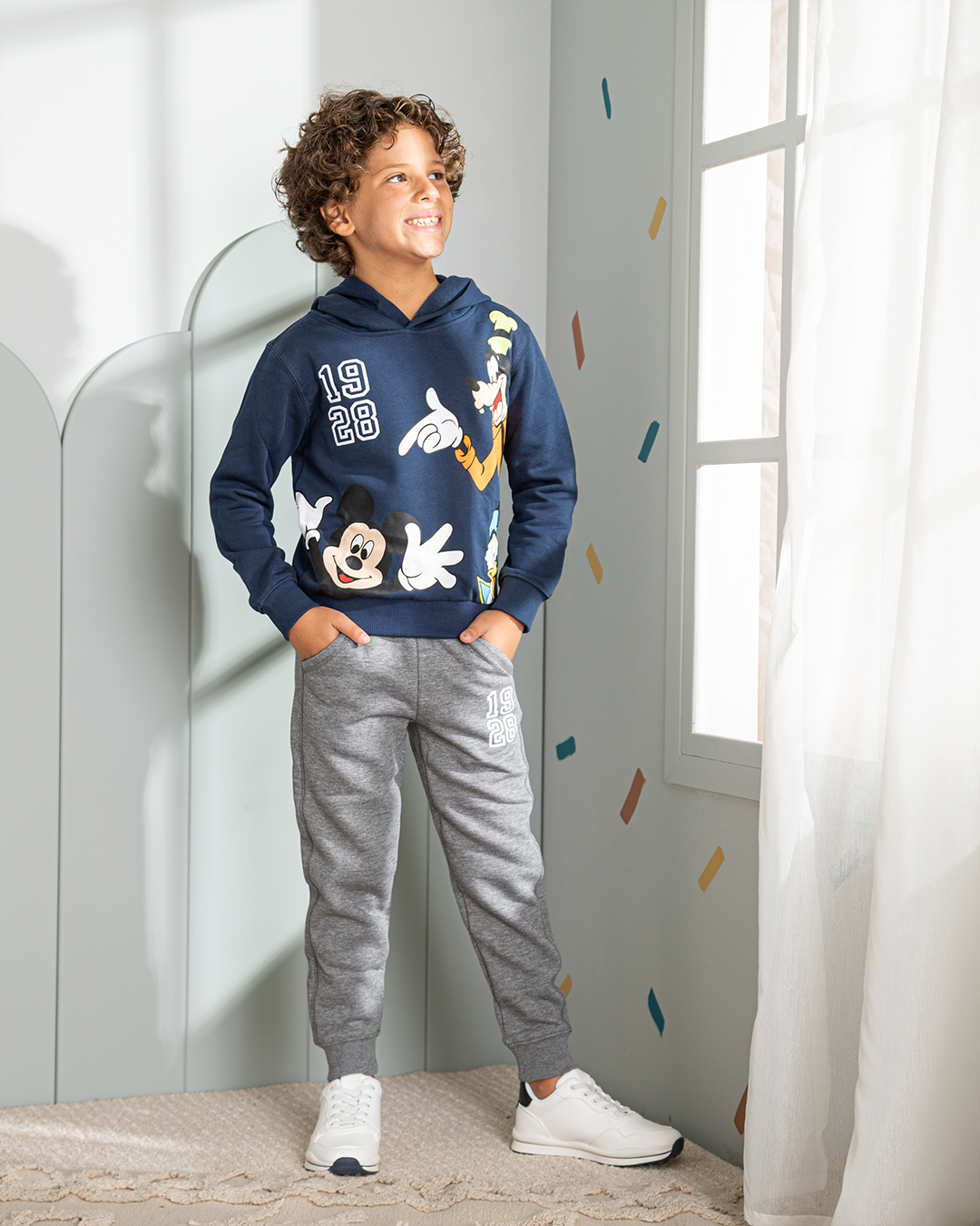 19  boys Capisho Goofy and Mickey pajamas