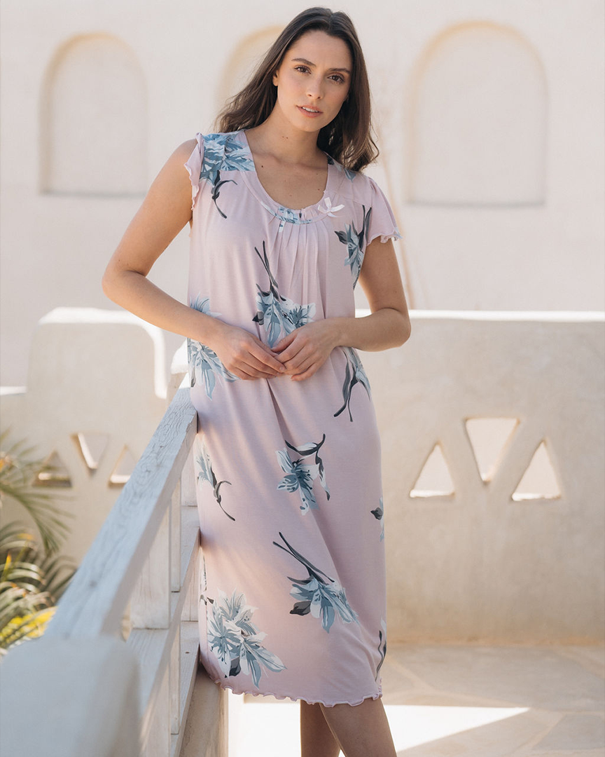 قميص حريمي نص كم كسرات ورد قصير