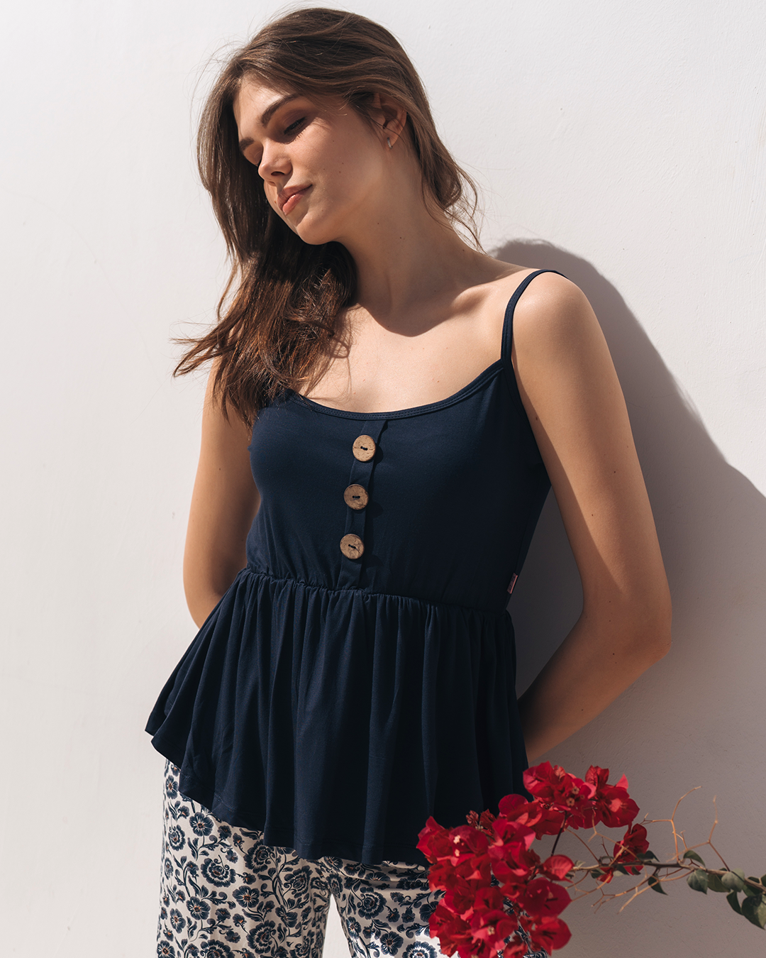 Women's pajamas with printed pentacore buttons