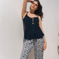 Women's pajamas with printed pentacore buttons
