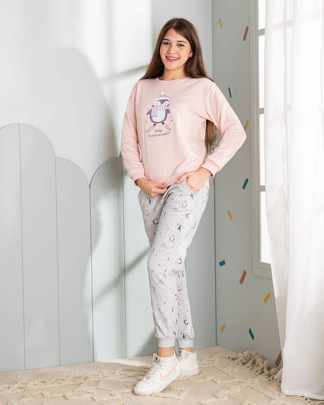 Baby it's cold out side بيجامه بناتي